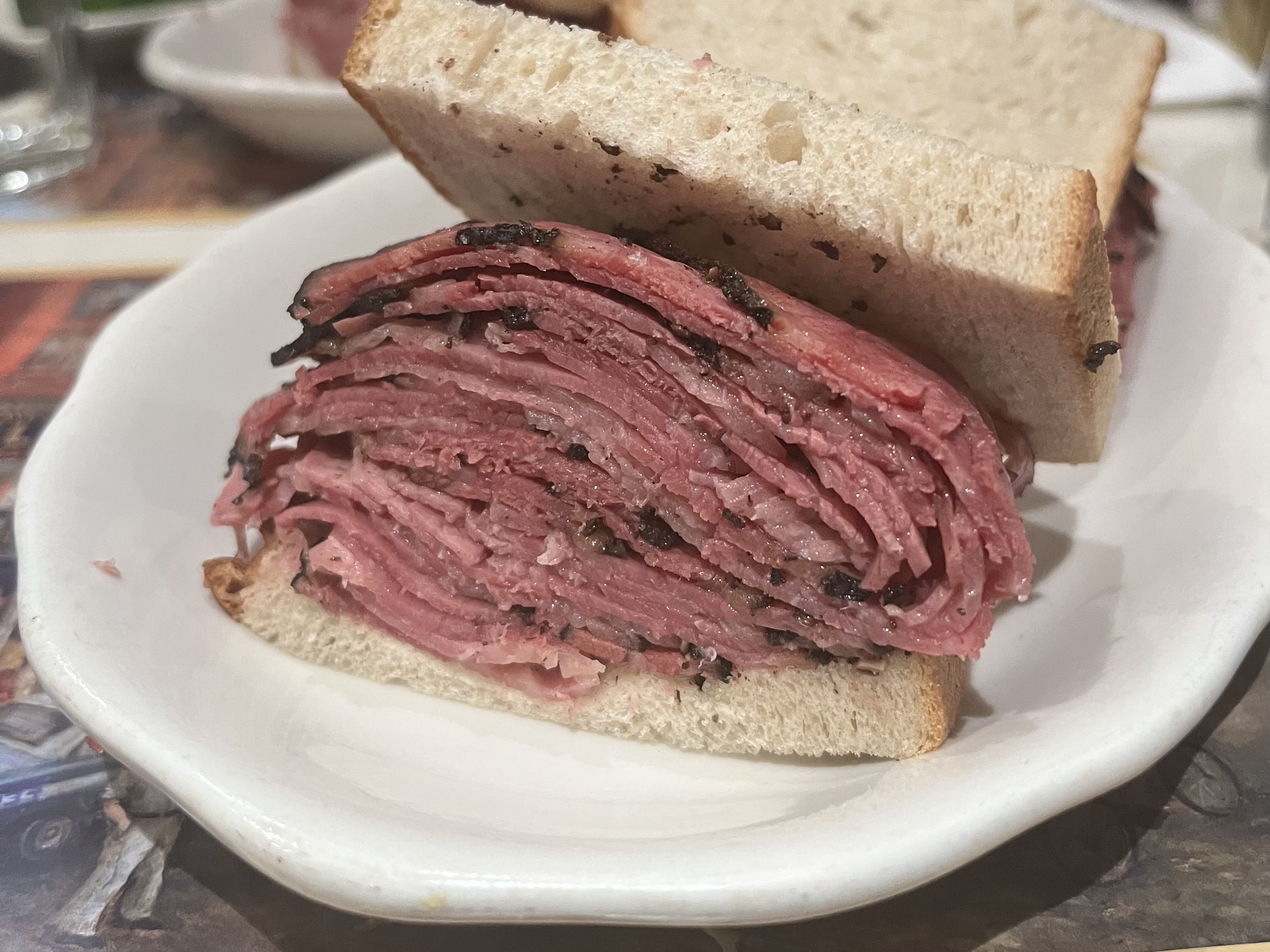 2nd Ave Deli の Hot Pastrami